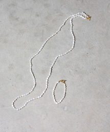 ◇【WEB限定】淡水パールロングネックレス