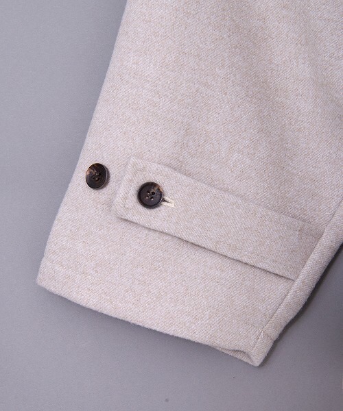 Revo.（レボ）の「オーバーサイズ ミリタリー メルトンジャケット（ミリタリージャケット・メンズ・カーキ/ブラック/ライトグレー・2/1）」の4枚目の写真