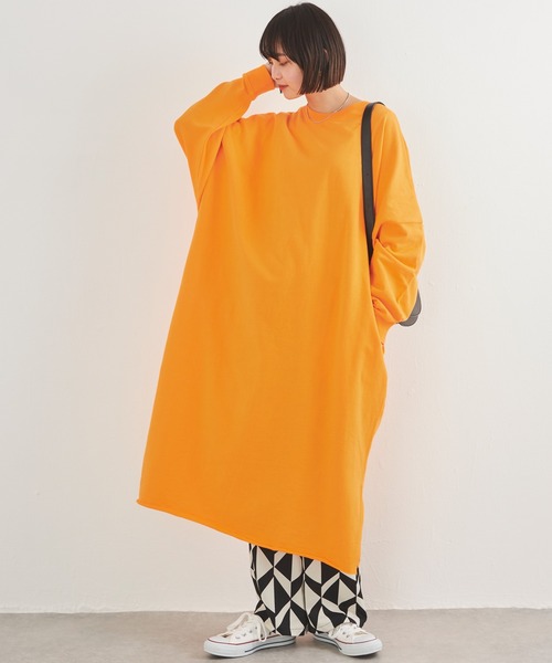 SCREEN STARS(スクリーンスターズ)の「別注スリットスウェットワンピース(ワンピース・レディース・オレンジ/ライム/チャコールグレー・F)」の5枚目の写真