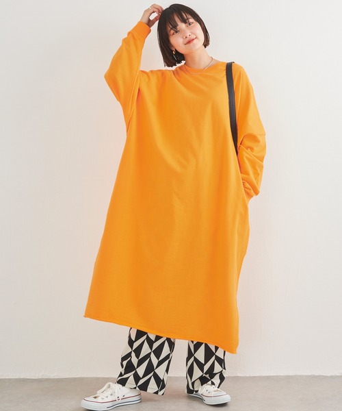 SCREEN STARS(スクリーンスターズ)の「別注スリットスウェットワンピース(ワンピース・レディース・オレンジ/ライム/チャコールグレー・F)」の7枚目の写真