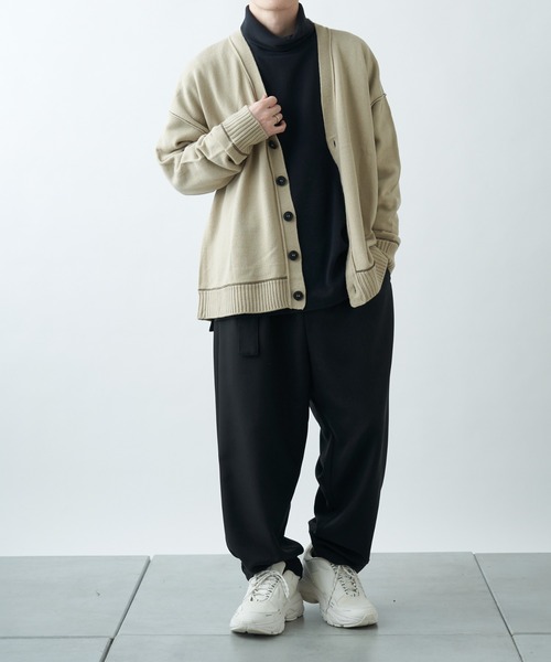 COLONY 2139(コロニートゥーワンスリーナイン)の「配色アウトリンキングカーディガン【ユニセックス可能】(カーディガン/ボレロ・メンズ・ブラック/ブルー/イエロー/アイボリー・MEDIUM/LARGE)」の5枚目の写真