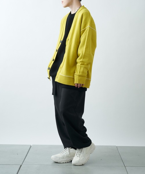 COLONY 2139(コロニートゥーワンスリーナイン)の「配色アウトリンキングカーディガン【ユニセックス可能】(カーディガン/ボレロ・メンズ・ブラック/ブルー/イエロー/アイボリー・MEDIUM/LARGE)」の10枚目の写真