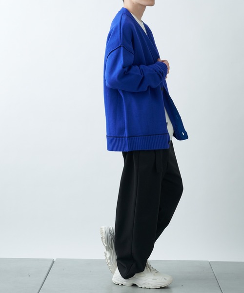 COLONY 2139(コロニートゥーワンスリーナイン)の「配色アウトリンキングカーディガン【ユニセックス可能】(カーディガン/ボレロ・メンズ・ブラック/ブルー/イエロー/アイボリー・MEDIUM/LARGE)」の20枚目の写真