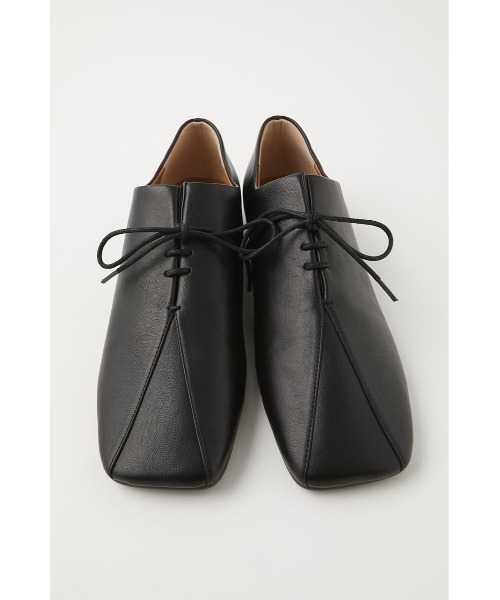 MOUSSY(マウジー)の「LACE UP FLAT シューズ(ローファー・レディース・ホワイト/ブラック・SMALL/LARGE/MEDIUM)」の4枚目の写真