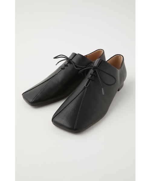 MOUSSY(マウジー)の「LACE UP FLAT シューズ(ローファー・レディース・ホワイト/ブラック・SMALL/LARGE/MEDIUM)」の6枚目の写真