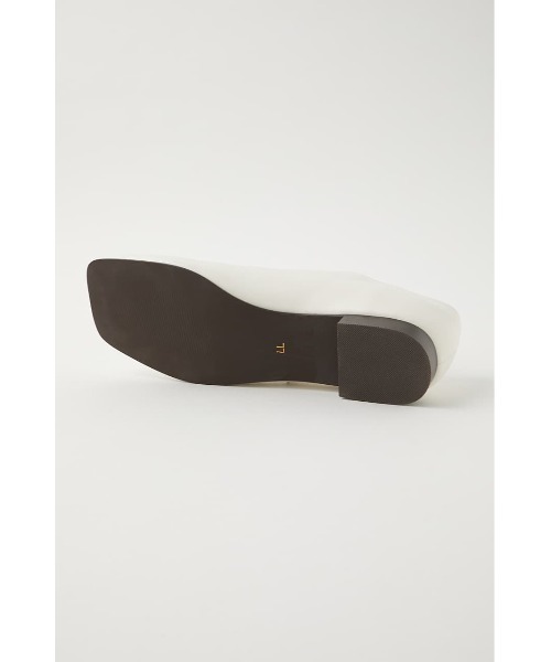 MOUSSY(マウジー)の「LACE UP FLAT シューズ(ローファー・レディース・ホワイト/ブラック・SMALL/LARGE/MEDIUM)」の14枚目の写真