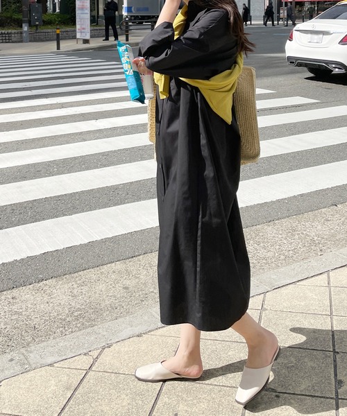 StyleSea(スタイルシー)の「スタンドカラーロングシャツワンピース(シャツワンピース・レディース・ブラック/オフホワイト/グレイッシュベージュ・MEDIUM)」の20枚目の写真