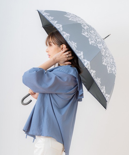 macocca(マコッカ)の「完全遮光 UVカット100% 日傘 晴雨兼用 ジャンプ傘 デザインシリーズ ダマスク柄(長傘・レディース・ブルーグレー/グレイッシュベージュ/ブラック/オフホワイト/ピンク/モカ・FREE)」の4枚目の写真