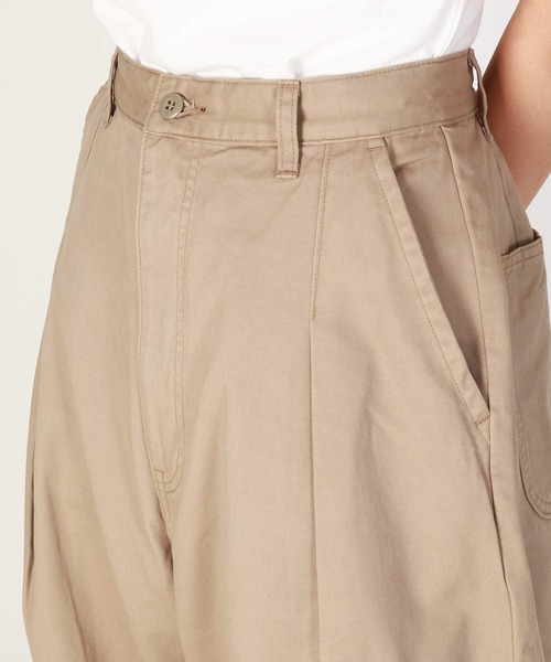 SETTO（セット）の「DOKONO PANTS：ワイドタックパンツ（チノパンツ・レディース・ダークグレー/ベージュ・XS/S/L/M）」の6枚目の写真