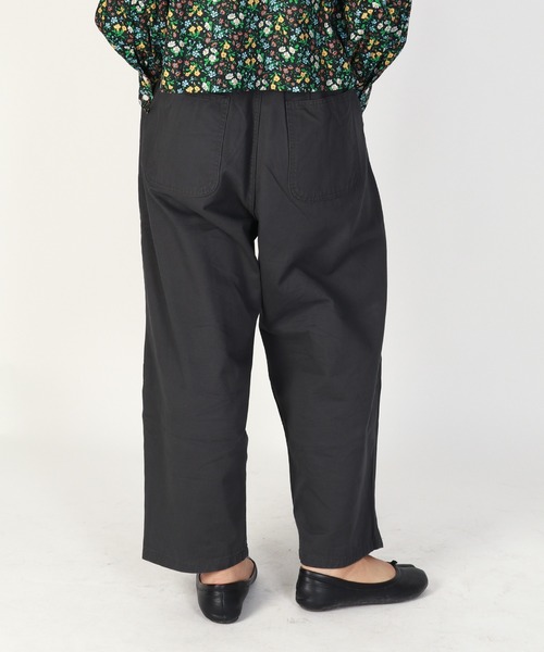 SETTO（セット）の「DOKONO PANTS：ワイドタックパンツ（チノパンツ・レディース・ダークグレー/ベージュ・XS/S/L/M）」の5枚目の写真