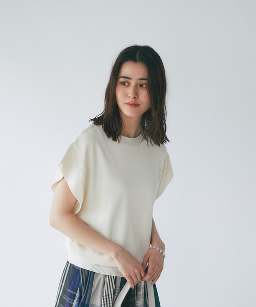 un dix cors（アンディコール）の「優秀トップス　ワイドスリーブニット（ニット/セーター・レディース・ブラック/オフホワイト/ブルー/グリーン・FREE）」の5枚目の写真