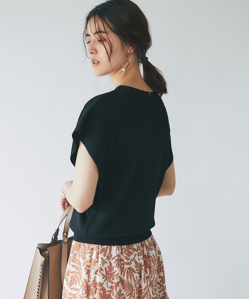 un dix cors（アンディコール）の「優秀トップス　ワイドスリーブニット（ニット/セーター・レディース・ブラック/オフホワイト/ブルー/グリーン・FREE）」の9枚目の写真