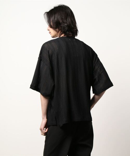 JUGLANS(ユグランス)の「【ATELANE】透かし編みニットソーショートスリーブクルーネックTシャツ/メンズ(Tシャツ/カットソー・メンズ・ブラック/アイボリー・M/L)」の4枚目の写真