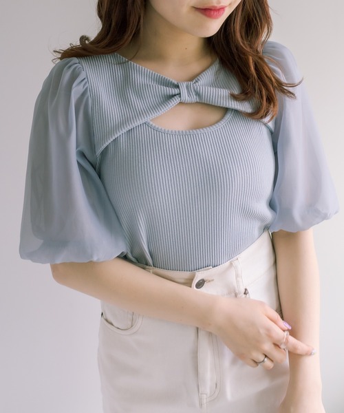 OLIVE des OLIVE(オリーブデオリーブ)の「リボンデコルテプルオーバー(Tシャツ/カットソー・レディース・オフホワイト/サックスブルー/ブラック/ライトグレー・FREE)」の4枚目の写真