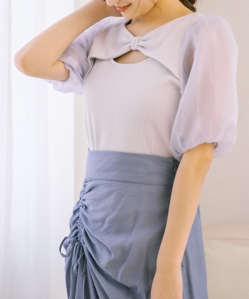 OLIVE des OLIVE(オリーブデオリーブ)の「リボンデコルテプルオーバー(Tシャツ/カットソー・レディース・オフホワイト/サックスブルー/ブラック/ライトグレー・FREE)」の6枚目の写真