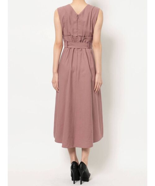 RESEXXY（リゼクシー）の「タックデザインフレアワンピース（ワンピース・レディース・ホワイト/ブラック/ピンク・FREE）」の6枚目の写真