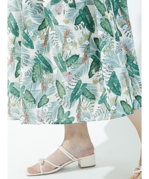 Te chichi TERRASSE（テチチテラス）の「【日比谷花壇コラボ】ワンピース（ワンピース・レディース・ブラウン/オフホワイト/チャコール・ﾌﾘ-）」の11枚目の写真