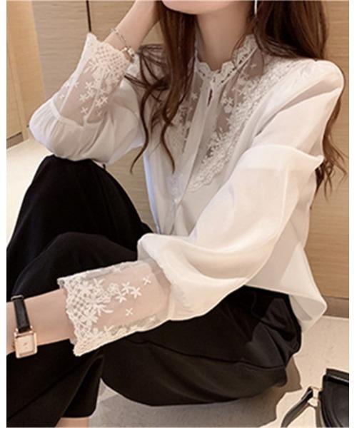 Ritzy(リッツィー)の「レースデザインノーカラーブラウス(シャツ/ブラウス・レディース・ブラック/ホワイト・M/L)」の9枚目の写真