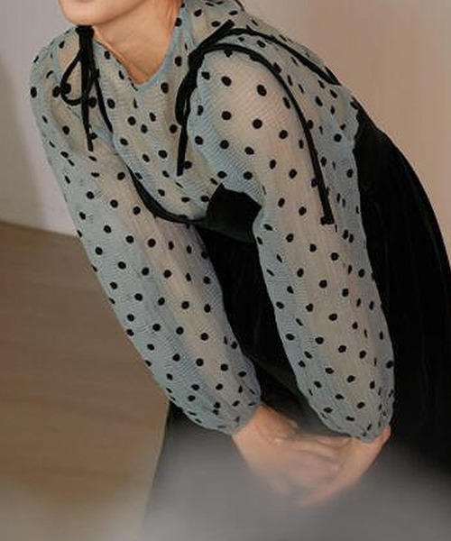 LAFFMO（ラフモ）の「ドットブラウス＆ベロアキャミソールワンピース　セットアップ（セットアップ・レディース・ブラック/グリーン・FREE）」の17枚目の写真