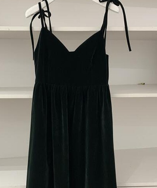 LAFFMO（ラフモ）の「ドットブラウス＆ベロアキャミソールワンピース　セットアップ（セットアップ・レディース・ブラック/グリーン・FREE）」の19枚目の写真