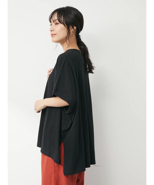 Green　Parks（グリーンパークス）の「オーバーサイズポンチョチュニック（Tシャツ/カットソー・レディース・イエロー/ブラック/ブルー/オフホワイト・FREE）」の12枚目の写真