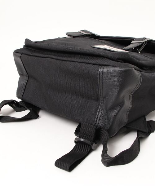 florist(フローリスト)の「【A4収納可】【ユニセックス】配色レザーのフラップデザインスクエアリュック/バックパック(バックパック/リュック・レディース・グレー/ブラック系その他3/ブラック/グレー系その他3/レッド/グリーン/ブルー/サックスブルー/パープル/ダークブルー/ブラック系その他2/グレー系その他2・FREE)」の14枚目の写真