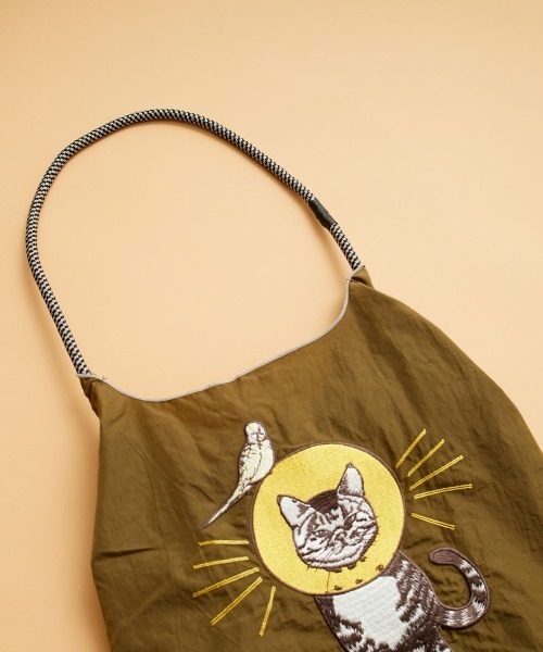 Ball&Chain（ボールアンドチェーン）の「[BALL&CHAIN/ボールアンドチェーン] D.CAT 刺繍デザインナイロントートバッグ（トートバッグ・レディース・カーキ・ONE SIZE）」の10枚目の写真