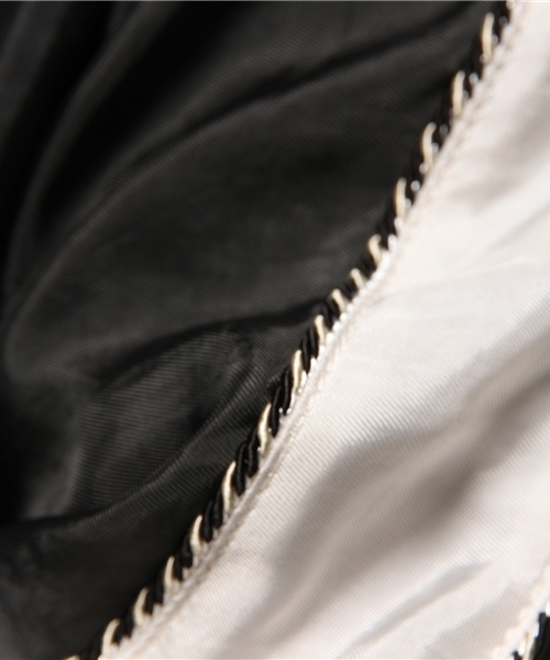 HYSTERIC GLAMOUR（ヒステリックグラマー）の「NAKED TRUTH刺繍 裏総柄リバーシブルスカジャン（ブルゾン・メンズ・ホワイト/ピンク/ブラック・LARGE/SMALL/MEDIUM）」の4枚目の写真