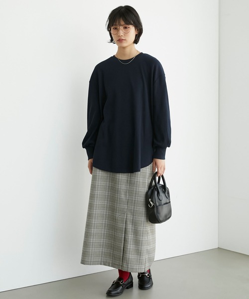 Chaco closet（チャコ クローゼット）の「カラーワッフルボリュームスリーブロングTシャツ（Tシャツ/カットソー・レディース・グリーン/オートミール/レッド/オレンジ/パープル/ピンク/ブルー/ホワイト/ブラック/スモークピンク/カーキ/チャコールグレー/ネイビー/ブラウン・FREE）」の21枚目の写真