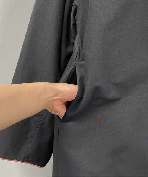 PICCIN（ピッチン）の「袖口配色ロングコート（その他アウター・レディース・ブラック/カーキ・M）」の12枚目の写真