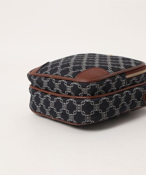 SALON de RUBAN(サロンドルヴァン)の「【SALON de RUBAN / サロン ド ルヴァン】 ジャガード 縦型ショルダーバッグ(ショルダーバッグ・レディース・ベージュ/ベージュ系その他/ネイビー/ブラック/レッド/ブルー/キャメル/ライム/シルバー・FREE)」の15枚目の写真