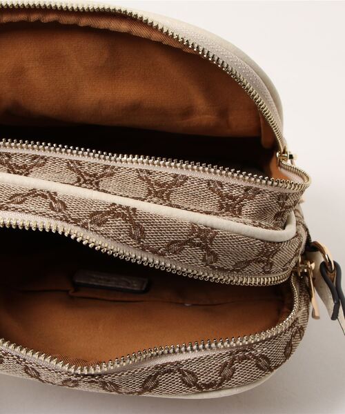 SALON de RUBAN(サロンドルヴァン)の「【SALON de RUBAN / サロン ド ルヴァン】 ジャガード 縦型ショルダーバッグ(ショルダーバッグ・レディース・ベージュ/ベージュ系その他/ネイビー/ブラック/レッド/ブルー/キャメル/ライム/シルバー・FREE)」の12枚目の写真