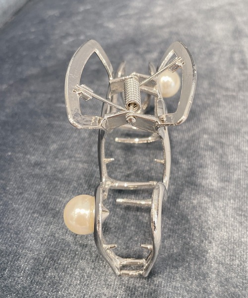 lilLilly（リルリリー）の「パールウェーブヘアクリップ（バレッタ/ヘアクリップ・レディース・シルバー/ゴールド・FREE）」の5枚目の写真