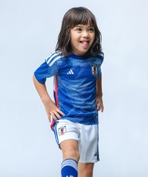 adidas（アディダス）の「【キッズ】 サッカー日本代表 2022 ホーム ミニキット / アディダス adidas（コスチューム/パーティーグッズ・キッズ）」