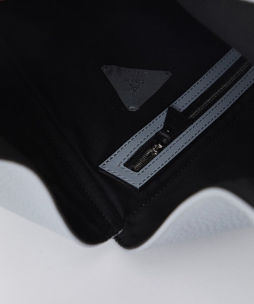 CITY TOKYO（シティトウキョウ）の「W TRIANLE TOTE S（トートバッグ・レディース・ブラック/グレー・FREE）」の7枚目の写真