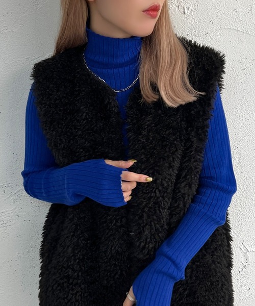 apres jour mignon（アプレジュールミニョン）の「タートルネックフィンガーホールニット【ZOZOTOWN限定アイテム】（ニット/セーター・レディース・オレンジ/グリーン/ブルー/アイボリー/ブラック/グリーン系その他/ピンク/ブルー系その他/レッド・X-LARGE/フリー）」の6枚目の写真