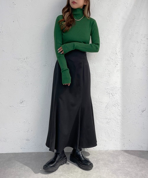 apres jour mignon（アプレジュールミニョン）の「タートルネックフィンガーホールニット【ZOZOTOWN限定アイテム】（ニット/セーター・レディース・オレンジ/グリーン/ブルー/アイボリー/ブラック/グリーン系その他/ピンク/ブルー系その他/レッド・X-LARGE/フリー）」の15枚目の写真