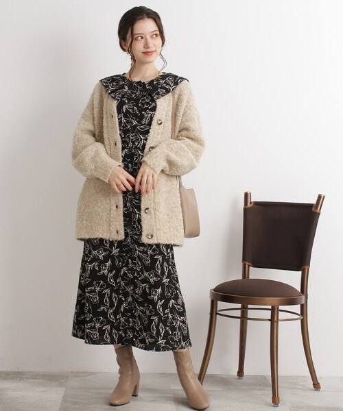 Cutie Blonde(キューティーブロンド)の「◆線画フラワー柄 セーラーカラーワンピース(ワンピース・レディース・ベージュ系/ブラック系・03/02/01)」の15枚目の写真