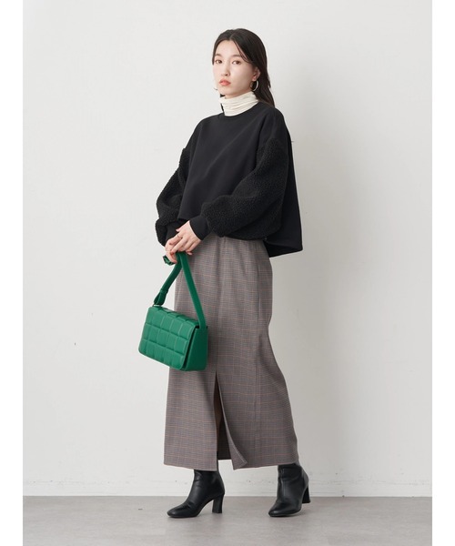 earth music&ecology（アースミュージックアンドエコロジー）の「ボアスリーブプルオーバー（スウェット・レディース・チャコールグレー/サックスブルー/アイボリー/オレンジ・FREE）」の12枚目の写真