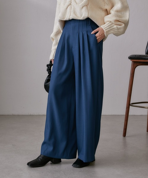Lui's（ルイス）の「ボリュームタックワイドパンツ（スラックス・レディース・ブルー/ブラック/グレー・FREE）」の3枚目の写真