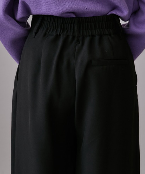 Lui's（ルイス）の「ボリュームタックワイドパンツ（スラックス・レディース・ブルー/ブラック/グレー・FREE）」の7枚目の写真