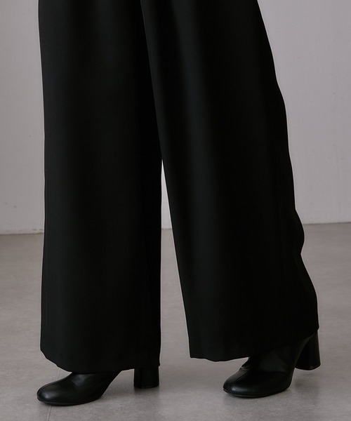 Lui's（ルイス）の「ボリュームタックワイドパンツ（スラックス・レディース・ブルー/ブラック/グレー・FREE）」の5枚目の写真