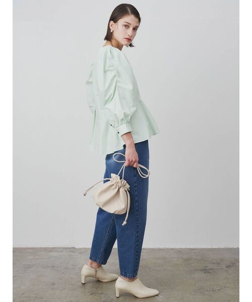 ELENDEEK(エレンディーク)の「ソフトペプラム2WAYブラウス(シャツ/ブラウス・レディース・オフホワイト/ブラック/ミント・FREE)」の6枚目の写真