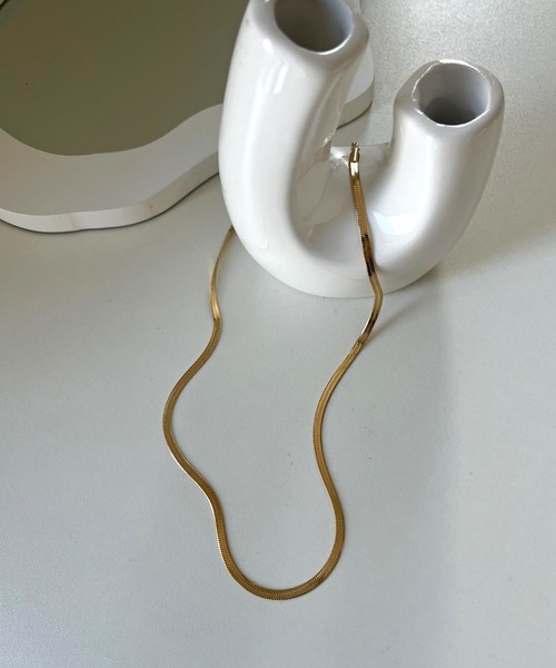 prose verse(プロズヴェール)の「〈サージカルステンレス〉3mmスネークチェーンネックレス(ネックレス・レディース・シルバー/ゴールド・フリ-)」の2枚目の写真