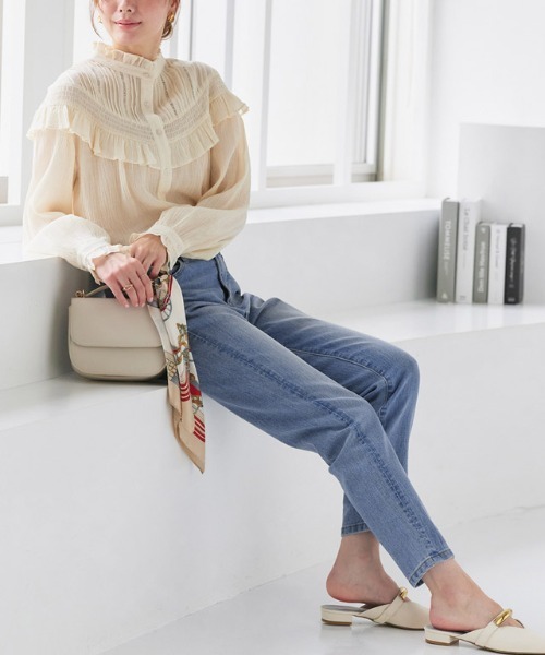 Pierrot（ピエロ）の「ストレッチスリムテーパードデニム（デニムパンツ・レディース・サックスブルー/インディゴブルー/ブルー/ダークインディゴブルー・LL/3L/S/M/L/XS）」の12枚目の写真