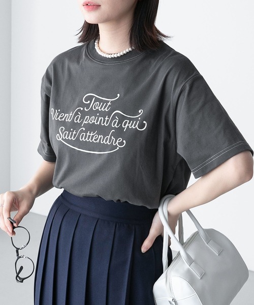 BONLECILL(ボンルシール)の「配色ステッチフレンチロゴ半袖Tシャツ(Tシャツ/カットソー・レディース・ピンク/アイボリー/オフホワイト/チャコールグレー/ブルー・FREE)」の21枚目の写真