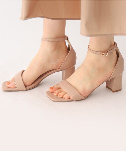 OPAQUE.CLIP(オペークドットクリップ)の「◆メタルパーツヒールサンダル(サンダル・レディース・ベージュ/レモンイエロー/ブラック・01/02/03)」の3枚目の写真