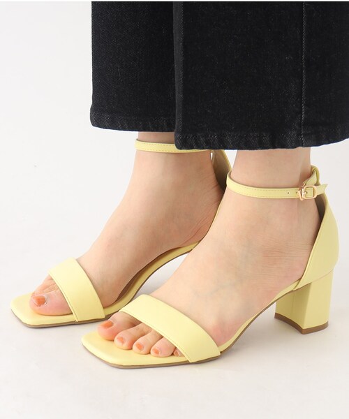 OPAQUE.CLIP(オペークドットクリップ)の「◆メタルパーツヒールサンダル(サンダル・レディース・ベージュ/レモンイエロー/ブラック・01/02/03)」の5枚目の写真