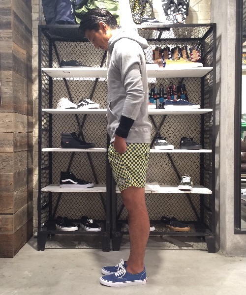 VANS（バンズ）の「AUTHENTIC VN000EE3NVY（スニーカー）」 - WEAR