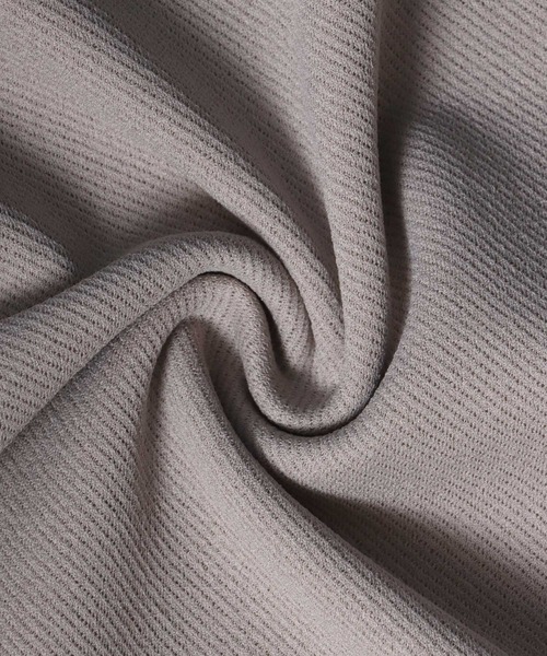 ANPAS（アンパス）の「Quick Dry ＆ Cool Touch Amunzen Twill Fabric Cropped Sleeve Fake Layered T-Shirt/吸水速乾 接触冷感 梨地ツイル クロップド フェイクレイヤード ビッグシルエット Tシャツ（Tシャツ/カットソー・メンズ・チャコール/グレイッシュベージュ/ダークブルー・M/L/LL）」の21枚目の写真